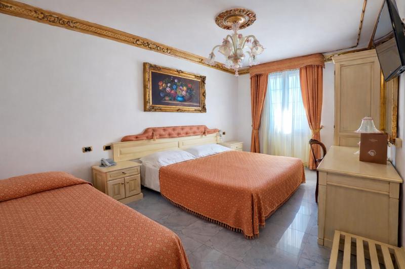 camera-tripla-matrimoniale-letto_aggiuntivo