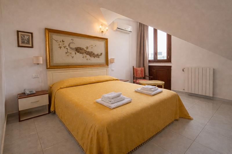 economy-room-eurohoteliglesias