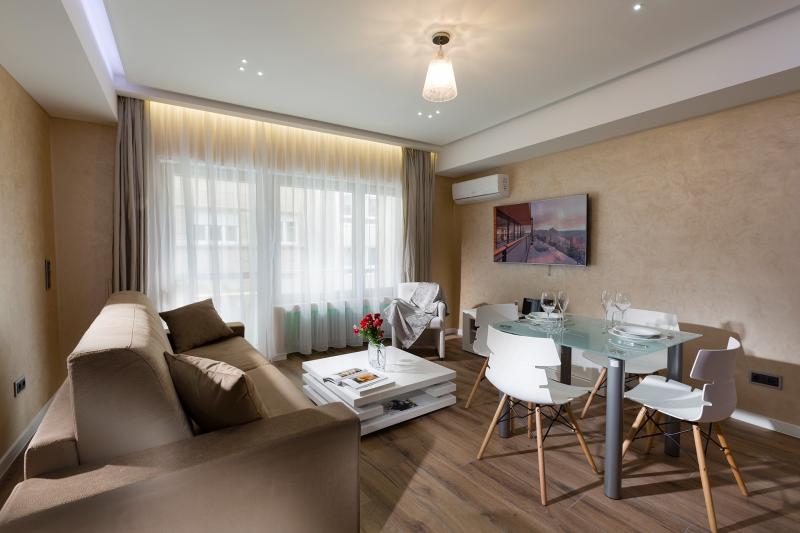 villa-carlotta-2dxsx-sofa