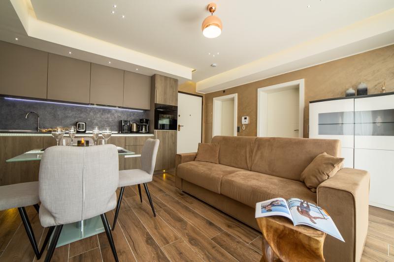 villa-carlotta-52-living
