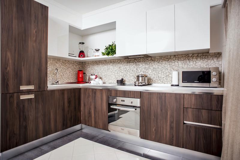 villa-carlotta-6sx-kitchen