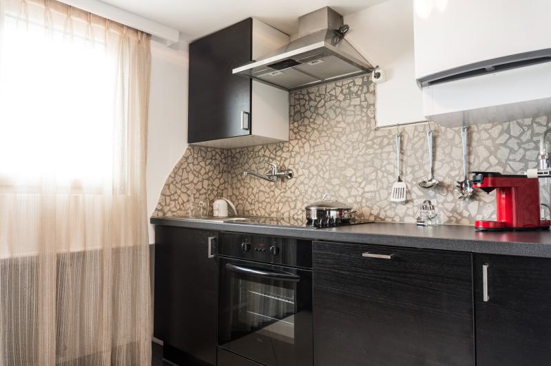 villa-carlotta-72-kitchen