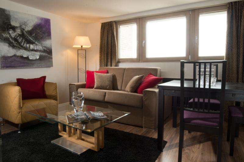 villa-carlotta-72-livingroom