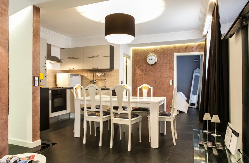 villa-cortina-a01-kitchen