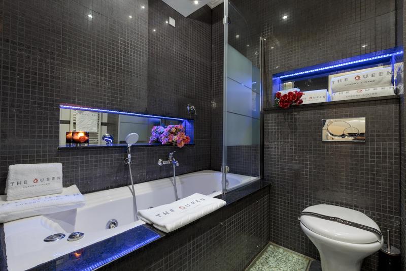 villa-cortina-a12-bath