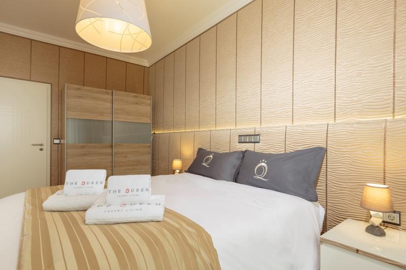 villa-cortina-a22-room