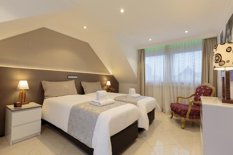 villa-cortina-a41-bedroom