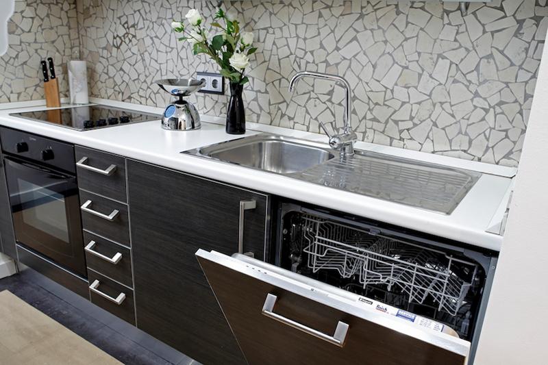 villa-cortina-b12-kitchen