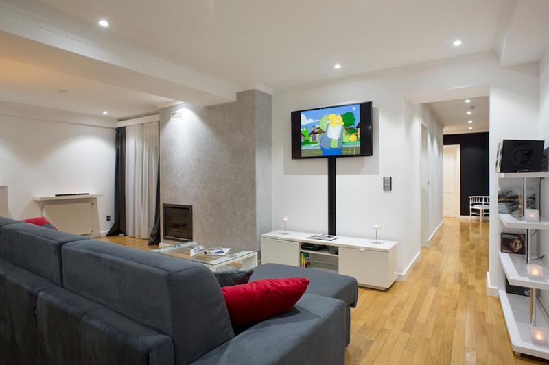 villa-cortina-b22-livingroom