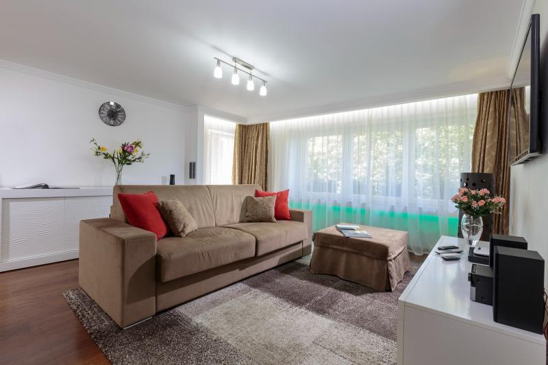 villa-vinicia-1-livingroom
